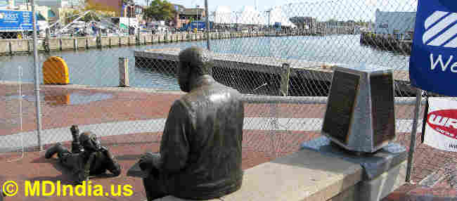 Annapolis Harbor Kunta Kinte Memorial image © MDIndia.us