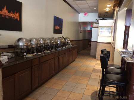 Shangri La Bethesda Buffet Counter © MDIndia.us